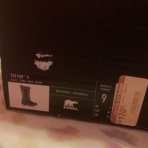 Sorel Tofino II waterproof snow boots new in box